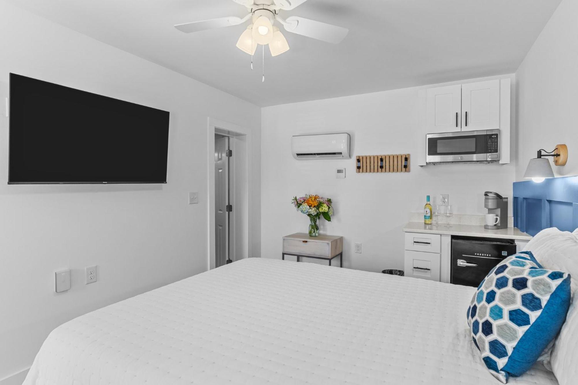 The Beach House At Oak Island By Carolina Resorts Экстерьер фото